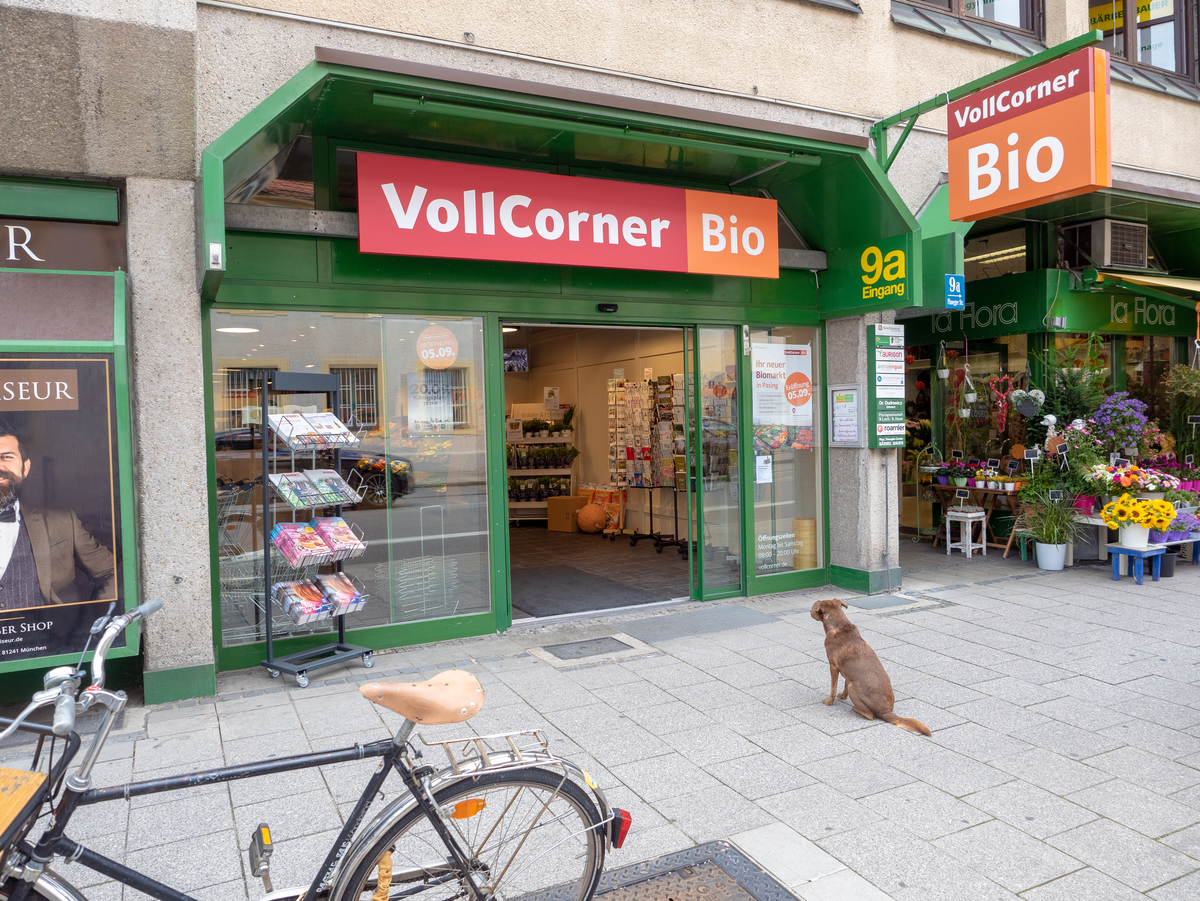 VollCorner Biomarkt Pasing von Außen